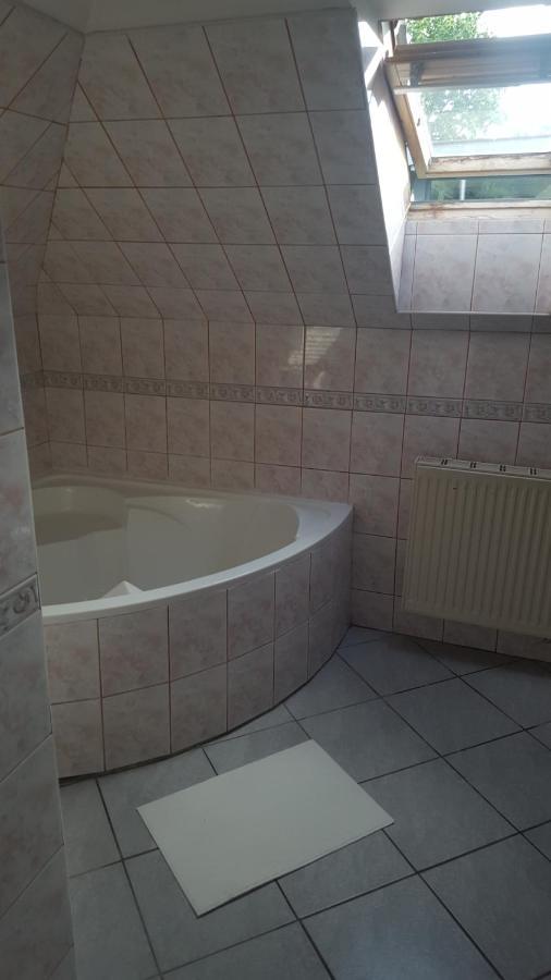 Bliss Apartment Tata Zewnętrze zdjęcie